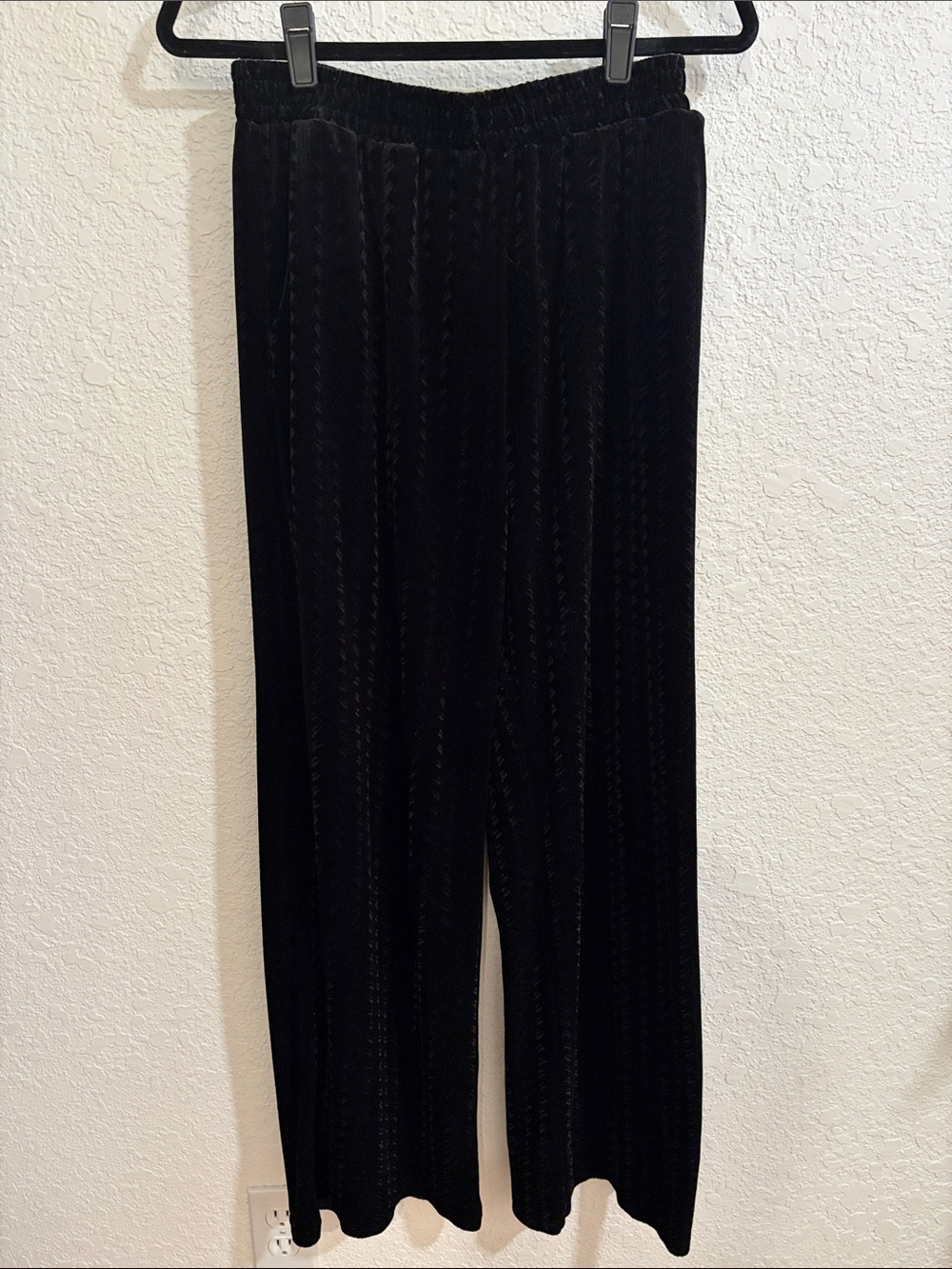 Cider Black Wide-Leg Velvet Pants